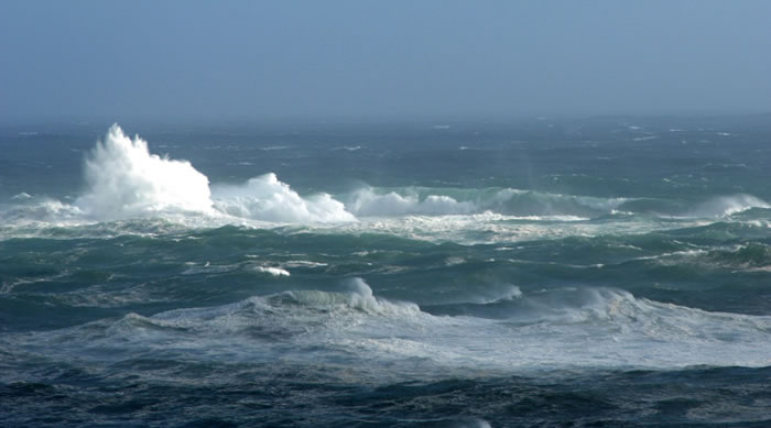Top 10 Things You Need to Know About Tidal Energy in Nova Scotia - Bay of Fundy during Tropical Storm Earl